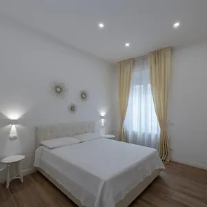  Apartment R.b.